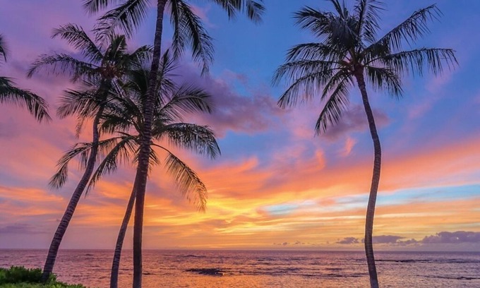 Kamuela House | Ocean Front Home with a Sandy Beach