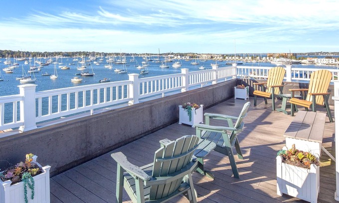 The Point Condo | Ocean Front View! Wyndham Inn on Long Wharf Resort