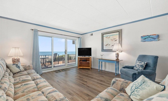 Ocean City Condo | Ocean Hideaway 108 - 2 bedroom oceanfront on boardwalk.