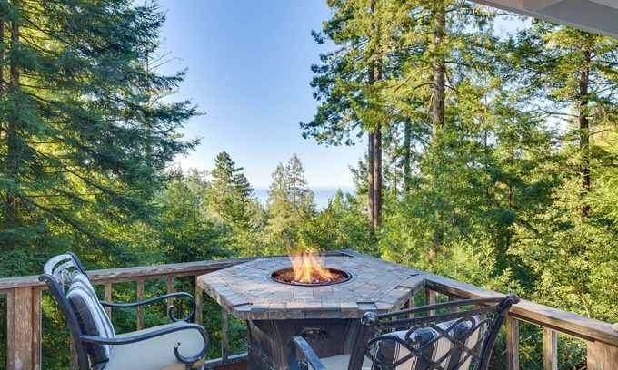 Gualala House | Ocean & Redwoods Views! Coastal NorCal Sanctuary