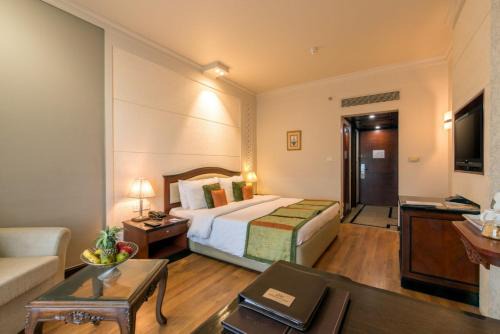 Okhla Hotel | Ocean Suite By Delhi Airport