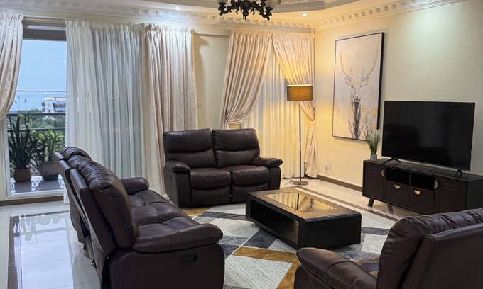 Oyster Bay Apartment | Ocean Vibes & City Lights