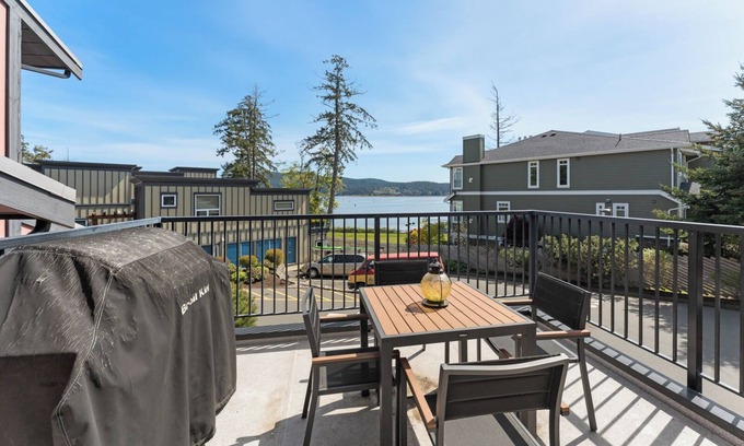 Sooke House | Ocean View 2 Bedroom Townhome, Sooke, BC