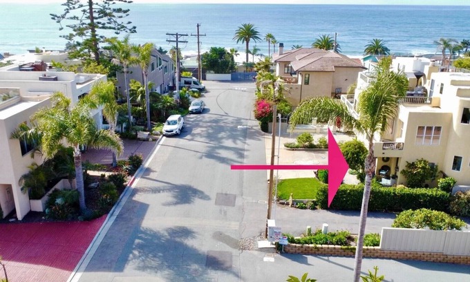 Leucadia Apartment | Ocean view, beach close escape to nature.