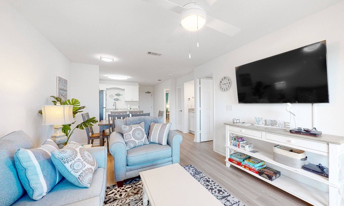Fort Morgan Condo | Ocean-view condo with central AC, indoor pool, & gym - sunsets on the beach