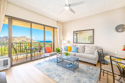 Waikiki Apartment | Ocean View Oasis with Free Parking, A Waikiki Gem!