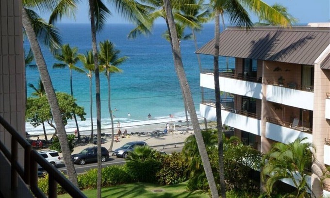 Kahaluu Bay Condo | Ocean Views and only Steps from Magic Sands Beach!