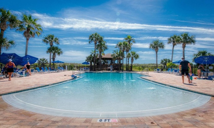 St. Augustine Beach Condo | Ocean Villas 22: 2 Bedroom townhouse style condo with ocean views, beach access,