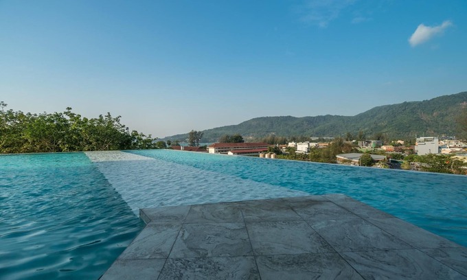 Kathu Apartment | Oceana Kamala walk to the beach condo 14A