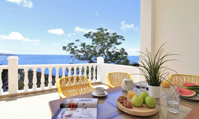 Punta del Hidalgo Apartment | Oceandreams III Comfortable apartment with views in Punta de Hidalgo