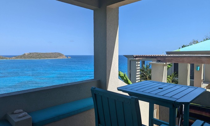 Monte Villa | Oceanfront - A perfect couple's only romantic getaway.
