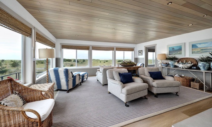 Seaside House | Oceanfront-Nicest on the Beach! Full late 2025 Renovation!