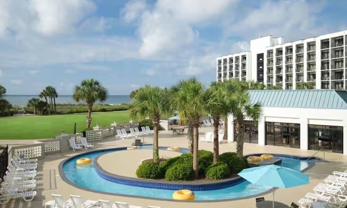 Myrtle Beach Hotel | Oceanfront resort steps from the beach! DoubleTree Resort by Hilton Myrtle Beach