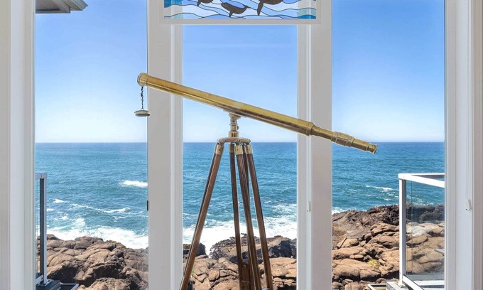 Depoe Bay Condo | Oceanfront, Watch Whales - Reflections by the Sea