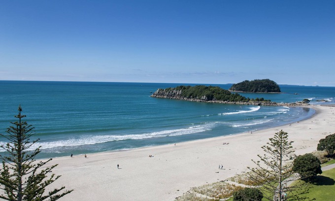 Mount Maunganui Apartment | Oceanside Resort & Twin Towers