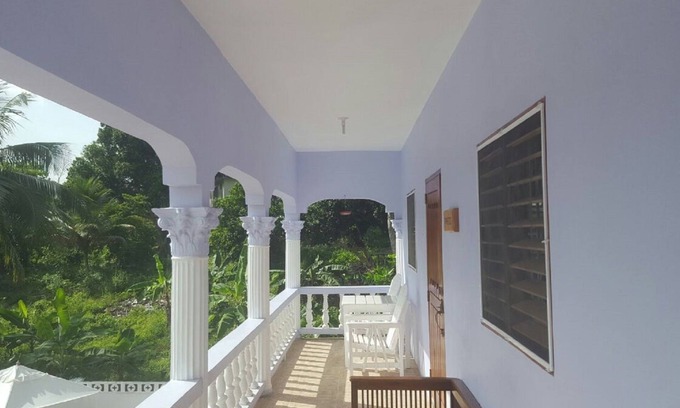 River Oaks Apartment | Ocho Rios Cinnamon Villas