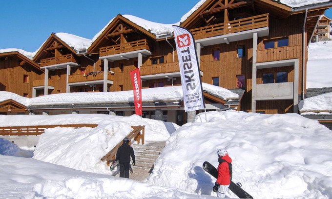 Valmeinier Apartment | Odalys Référence Le Grand Panorama 1 by Interhome