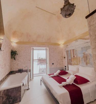 Naples City Centre House | Odeon Neapolis