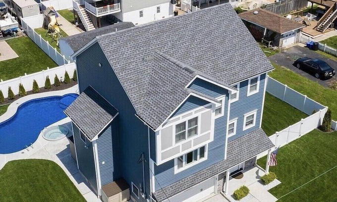 Union Beach House | Off-Season 6-8 month rental: WFH at the beach or commute via train/ferry to NYC!