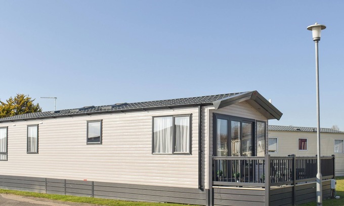 Layer Marney Cottage | Oh I do like to be beside the seaside.