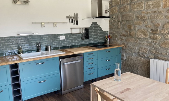 Montfarville House | Old converted barn 10 minutes' walk from the sea