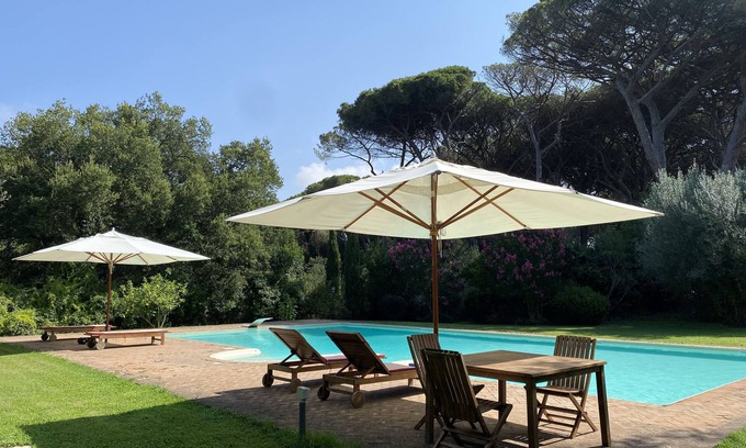 Anzio Villa | Old farmhouse in private park with swimming pool