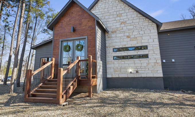 Broken Bow Cabin | Old Friends - Sleeps 12