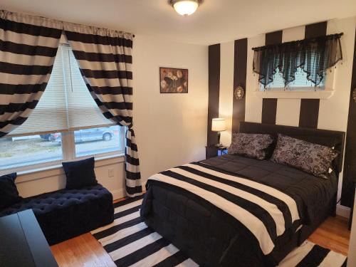 South Peabody House | Old Salem Inn House 15 mins from downtown Salem