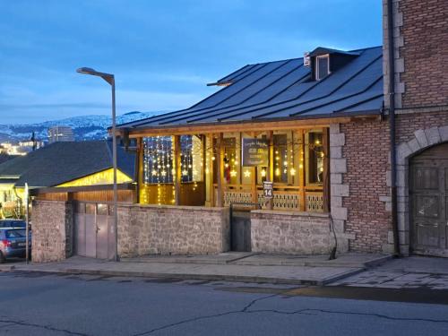 Akhaltsikhe House | Old Street