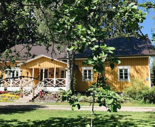 Ylamylly Bed & Breakfast | Ollilan tupa Joensuun lähellä