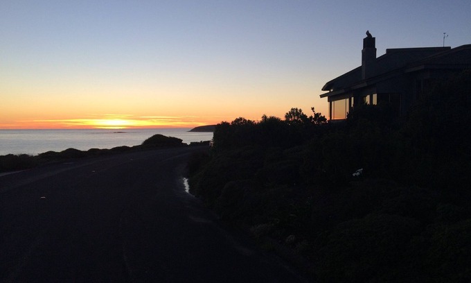 Bodega Bay House | ON A BLUFF WITH 180 DEGREE CLOSE WATER VIEWS SHORT WALK TO THE BEACH