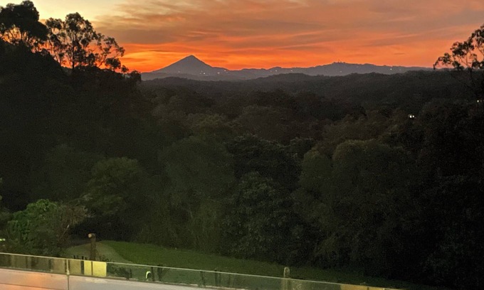 Valdora House | On the 11 th January I broke my ankle in 3 places . Guests were shocked !