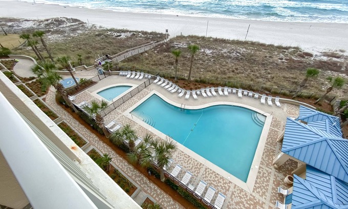 Orange Beach Condo | ON THE BEACH! REMODELED CORNER UNIT with balconies in every room! 6th floor!