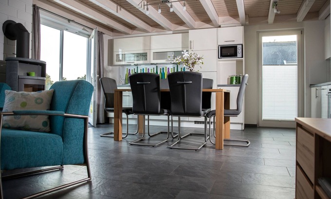 Nordhorn House | On the lake - luxury holiday home with every comfort, located directly on a lake