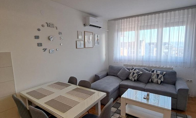 Bijeljina Apartment | On Top 21
