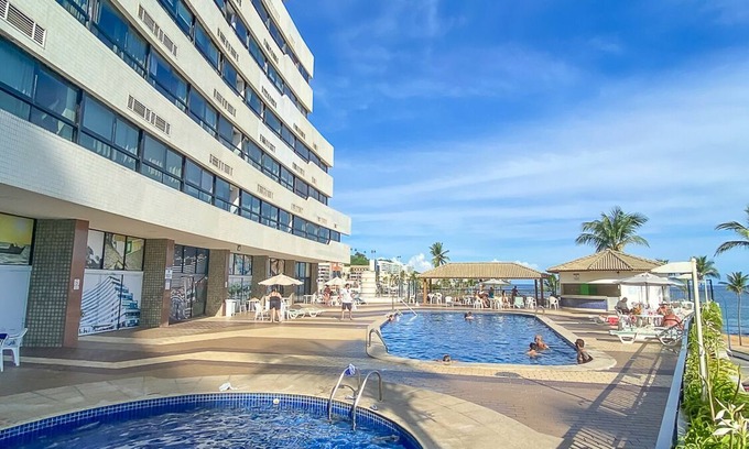 Parafuso House | Ondina Apart Hotel Pe na Areia-On the beach