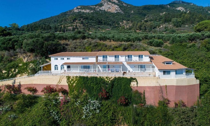 Xirokastello Apartment | One bed property with spectacular sea views