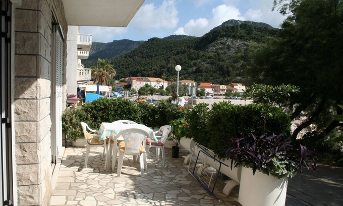 Trstenik Apartment | One bedroom apartment near beach Trstenik, Pelješac (A-4566-a)