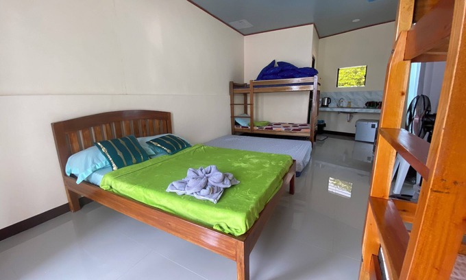 El Nido Apartment | One bedroom apartment with wifi and air-condition.