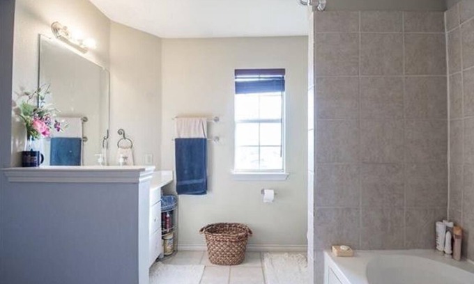 Euless House | One Special Room for One Speacil Guest
