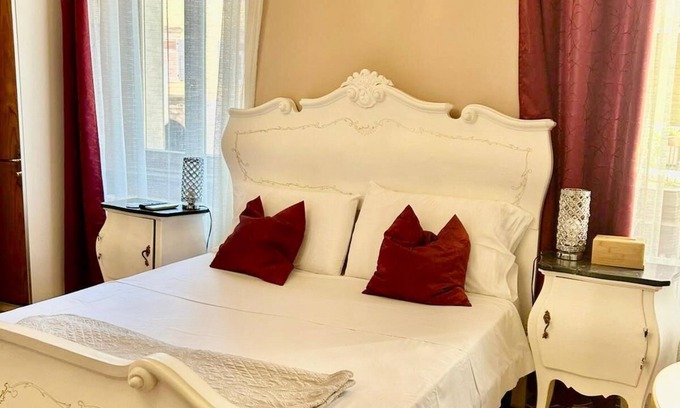 Lavis House | Open-Plan Family Suite