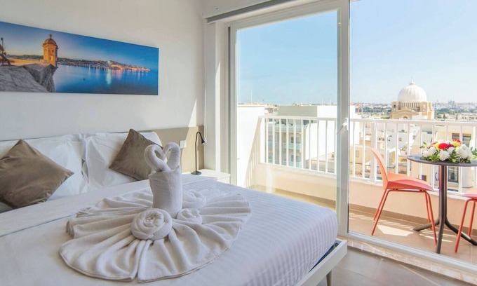 Qormi Apartment | Orbis Boutique Studios by Holi