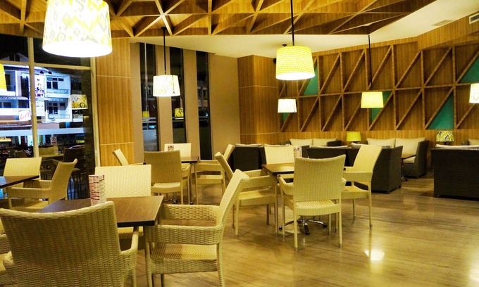 Pontianak Hotel | Orchardz Hotel Gajahmada Pontianak