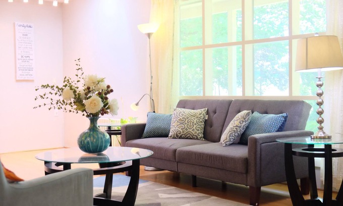 North Gresham House | Oregon Jade Lodging: 20 min. from airport, one level no stair