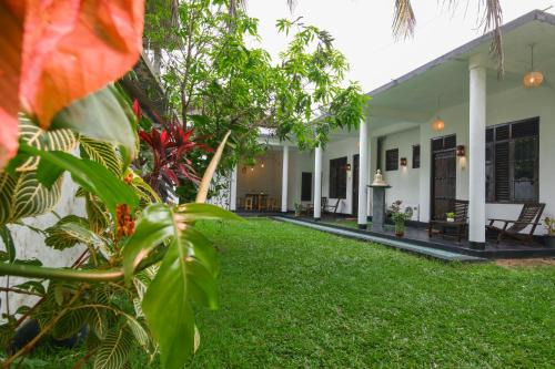 Thalaramba Hotel | Oreli Villa