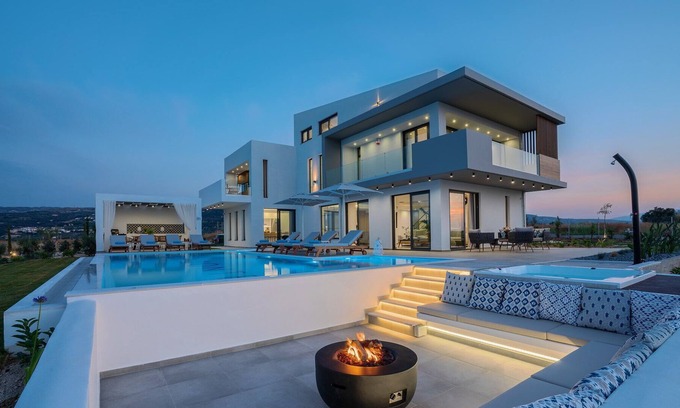 Adele Villa | Orizontes Deluxe Residence