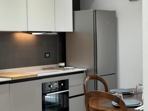 Savena Apartment | Orlandi Elegant Apartment