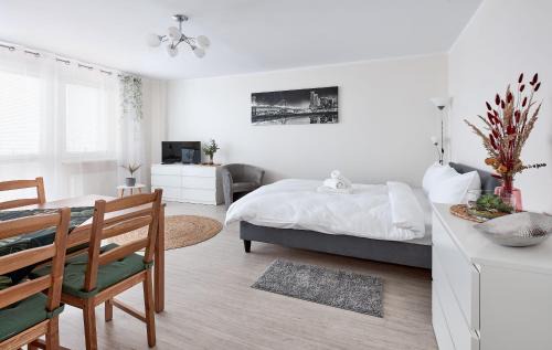 Stare Miasto District Apartment | Osiedle Zwycięstwa Chic Studio
