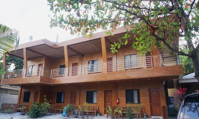 Oslob Hotel | Oslob New Village Lodge by Cocotel