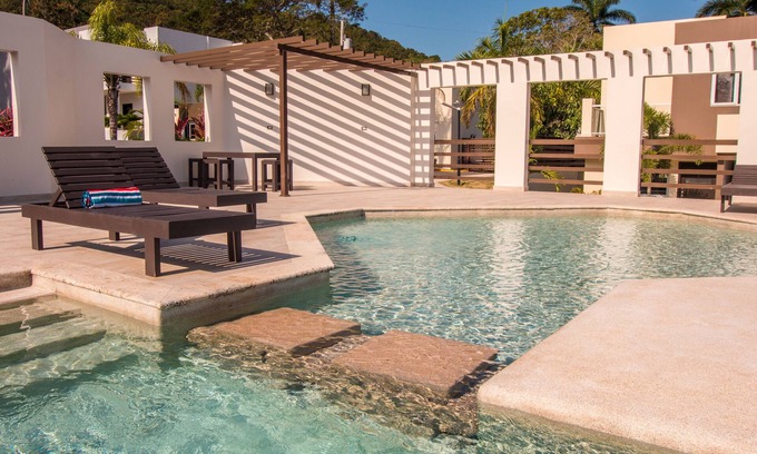 Montego Bay House | Otaheiti House, beautiful, 2 bedrooms , oceanview built for your peace of mind.